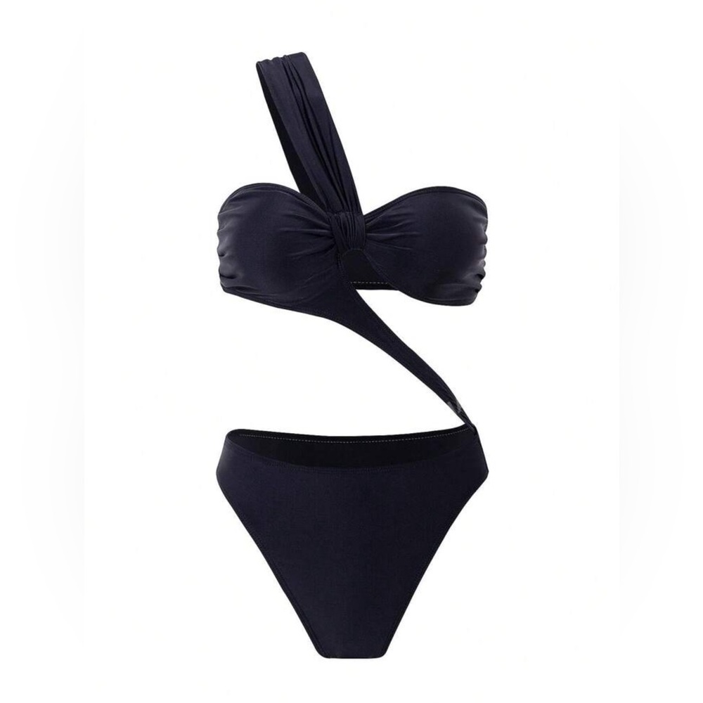 Black One-Shoulder Swimsuit